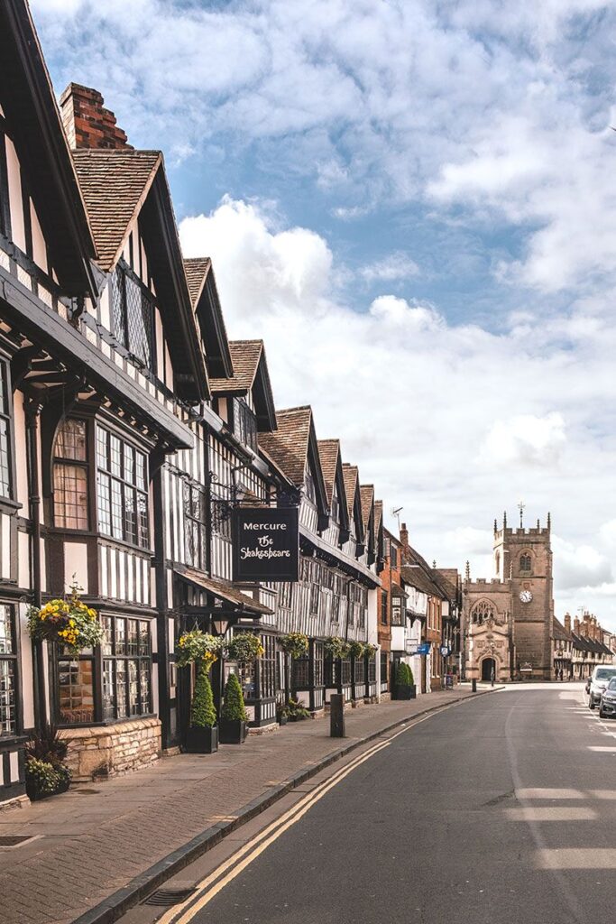Street lined with historic buildings in Stratford-upon-Avon